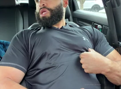 Muscle Cub in the Car