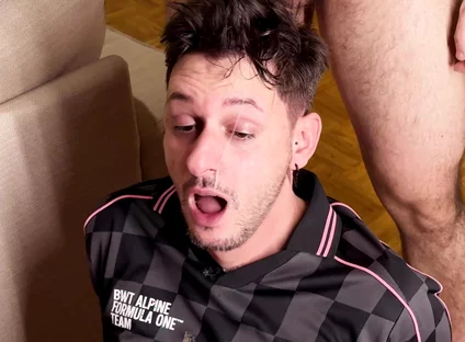 Messy 3-on-1 Facefuck
