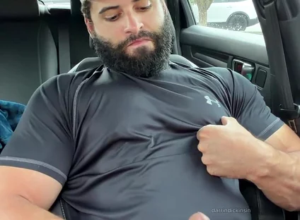 Muscle Cub in the Car
