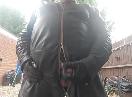Wanking Outside