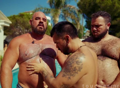 Poolside Cream Rubdown: Four Hands Slick up a Needy Sub, Sandwiched