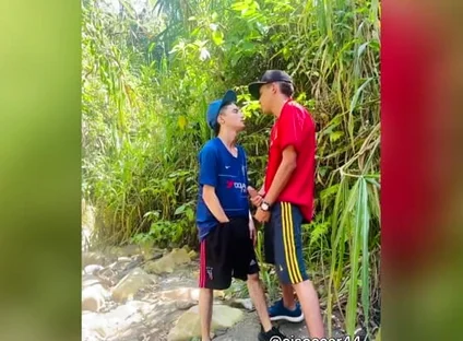 Kisses and with the Partner
