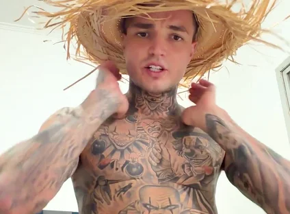 Gifted Hillbilly Wants to Screw a