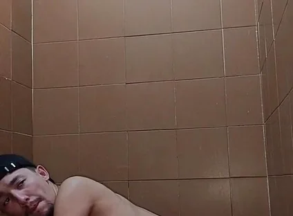Sitting on the Dildo Until Orgasm Without Using Hands