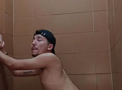 Sitting on the Dildo Until Orgasm Without Using Hands