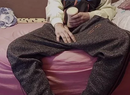 Masturbate on Bed in My Free Time