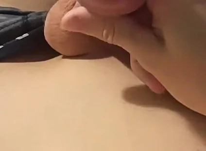 Guy Jerks off to Porn and Cums Fast