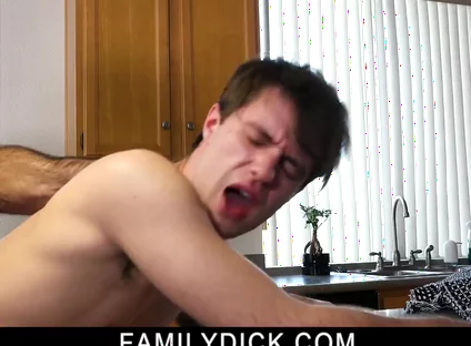 Maxx Monroe And Bishop Angus In Muscled Bear Stepdaddy Having A Morning Quickie With Stepson
