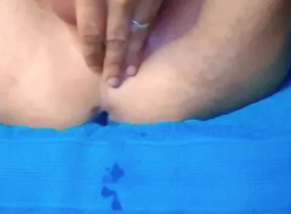 A Married Man Had Never Felt so Aroused While Stimulating and Fingering His Anus for the First Time.