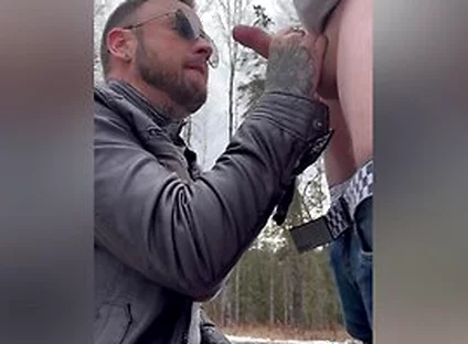 Eating Ass While Cruising