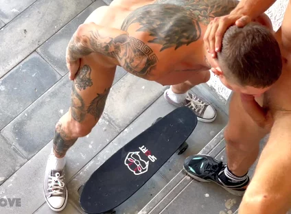 He Noticed a Guy He Saw on a Gay App, and Asked Him to Have Sex Right Then and There. He Fucked a Skateboarder on a Fire Escape