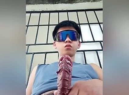 Pinoy Fuck His Tight Toy In Front Of Garage Daks Jakol Ungol